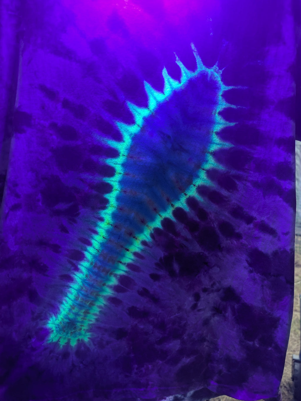 UV Blacklight Juggle Club - Unisex Tee - Medium